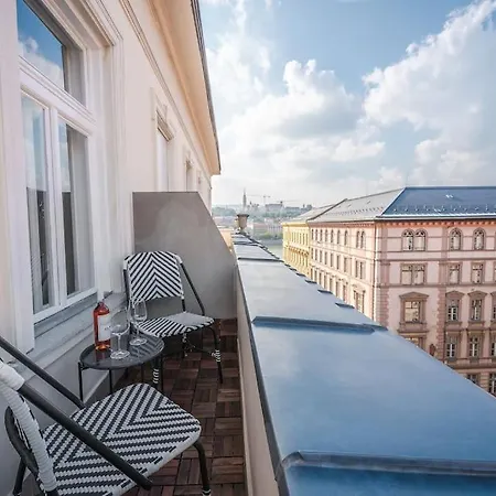 Brandnew Citycenter Flat With The View And Terrace Budapest